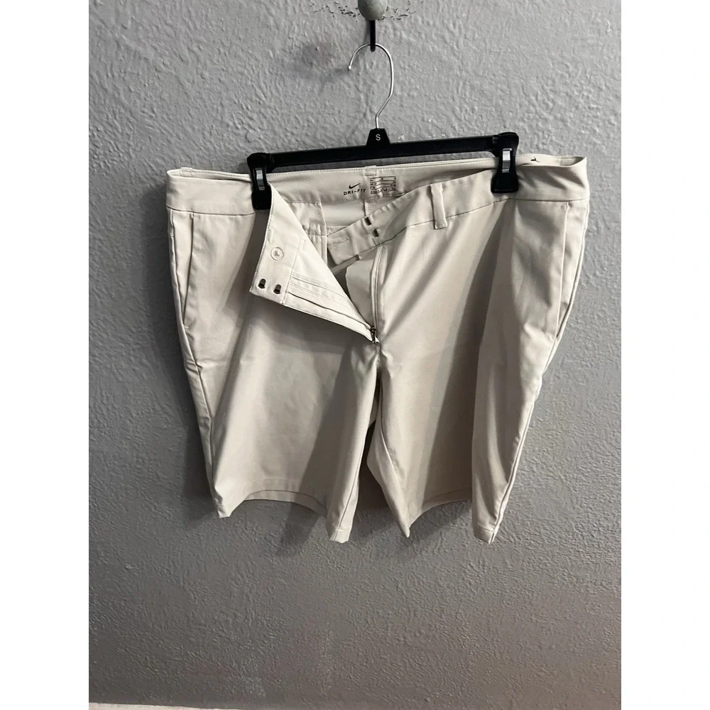 Nike Womens Dri Fit Bermuda Sport Shorts Size 14 Beige